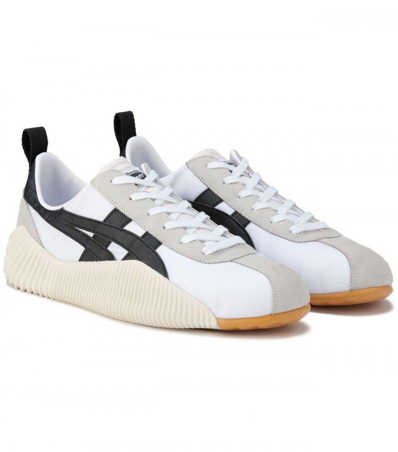 Men's Onitsuka Tiger Acromount Low Tops White / Black | 64083-XSDR